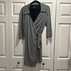Laundry by Shelli Segal Black & White Wrap Dress, Size Large